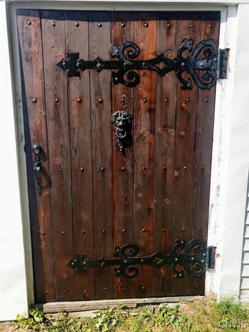 12 Wolf Street, Manheim, NY 13329