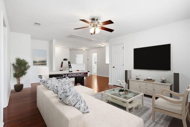 209 Goldfinch Lane, Summerville, SC 29485