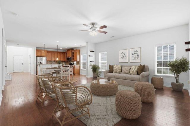 209 Goldfinch Lane, Summerville, SC 29485