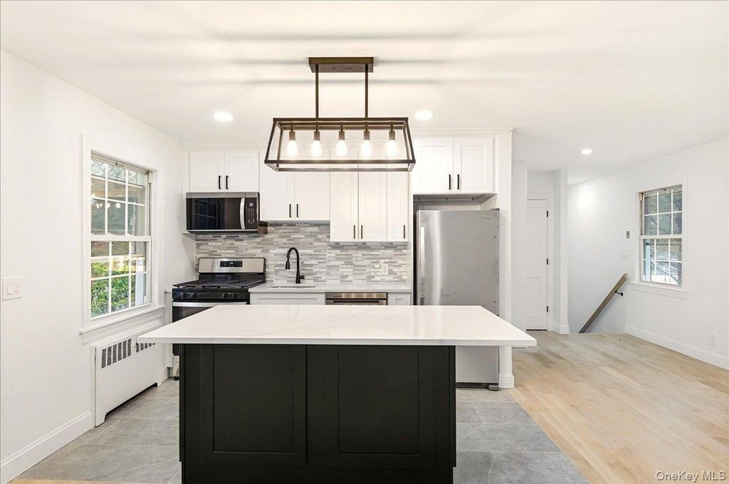 4 Fieldstone Drive 60, Hartsdale, NY 10530