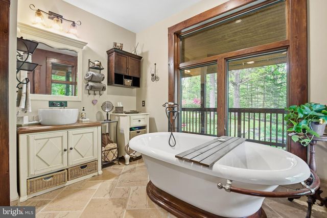 21605 GENTRY LN, Brookeville, MD 20833