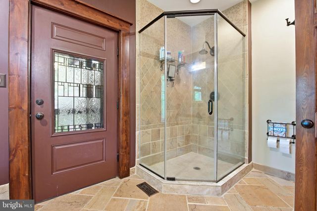 21605 GENTRY LN, Brookeville, MD 20833