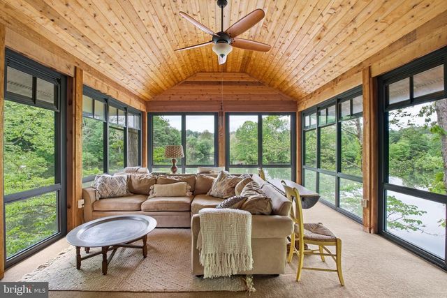 21605 GENTRY LN, Brookeville, MD 20833