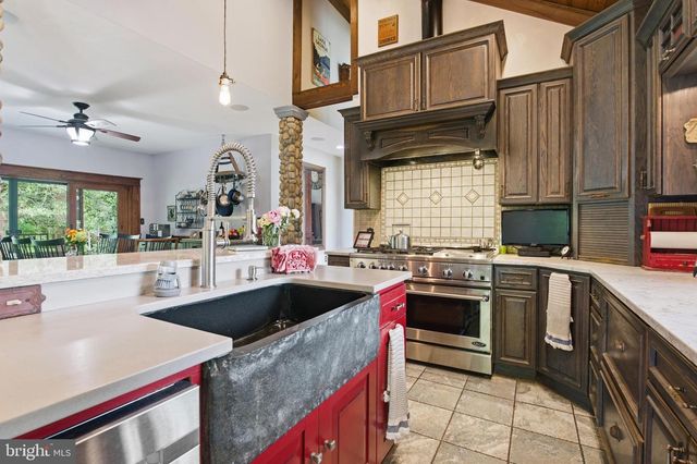 21605 GENTRY LN, Brookeville, MD 20833
