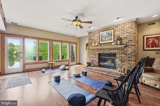21605 GENTRY LN, Brookeville, MD 20833