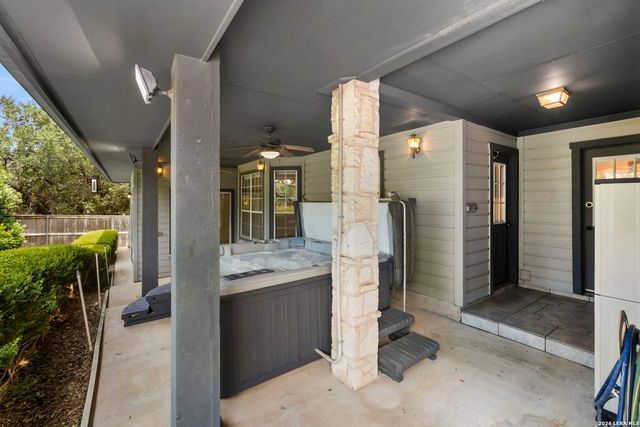 27223 Starry Mountain St, San Antonio, TX 78260