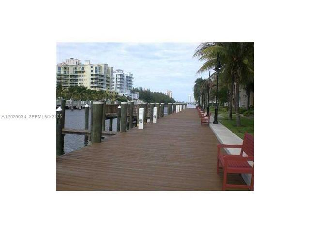 3001 NE 185 ST 624, Aventura, FL 33180
