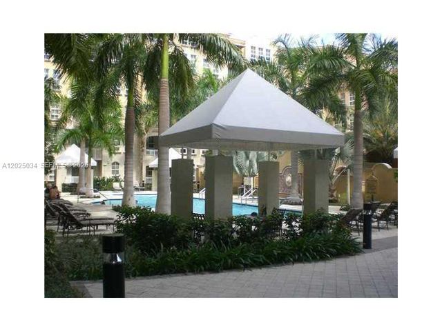 3001 NE 185 ST 624, Aventura, FL 33180