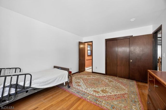3 Nice Pl, Hopatcong Boro, NJ 07843