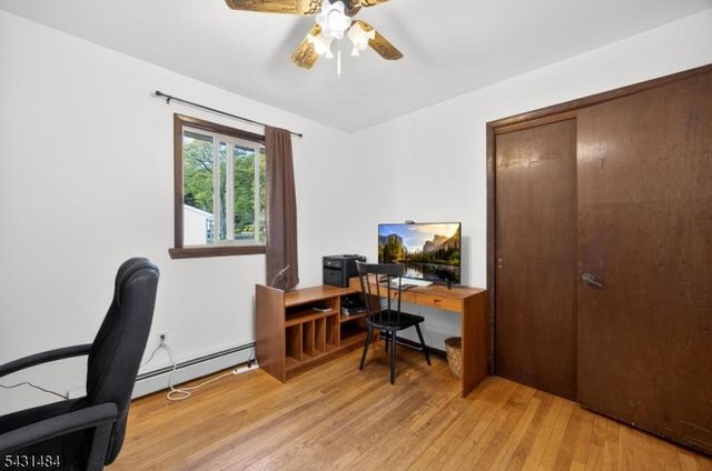 3 Nice Pl, Hopatcong Boro, NJ 07843
