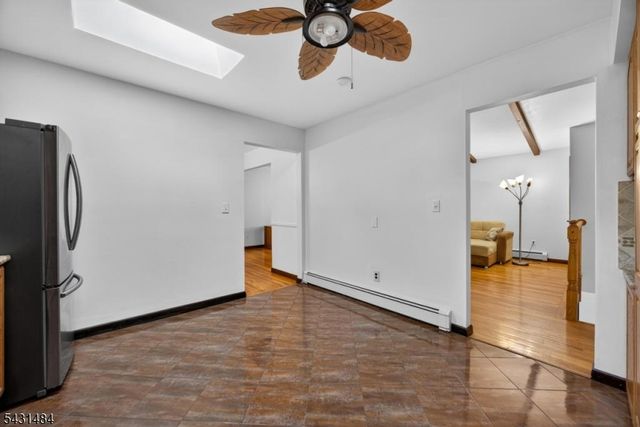 3 Nice Pl, Hopatcong Boro, NJ 07843