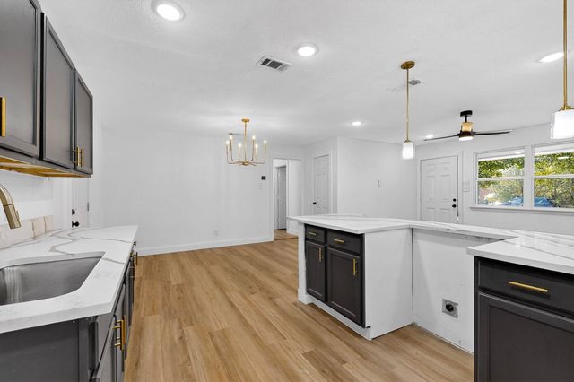 2309 52nd Street, Dallas, TX 75216