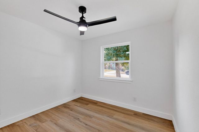 2309 52nd Street, Dallas, TX 75216