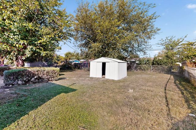 2309 52nd Street, Dallas, TX 75216