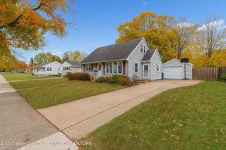 4412 Devonshire Avenue, Lansing, MI 48910