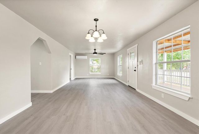 1907 W Oklahoma Avenue, Guthrie, OK 73044