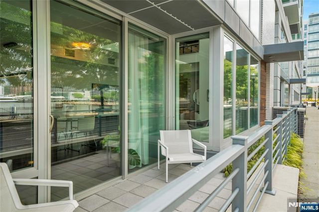 1000 Ave At Port Imperial 102, Weehawken, NJ 07086