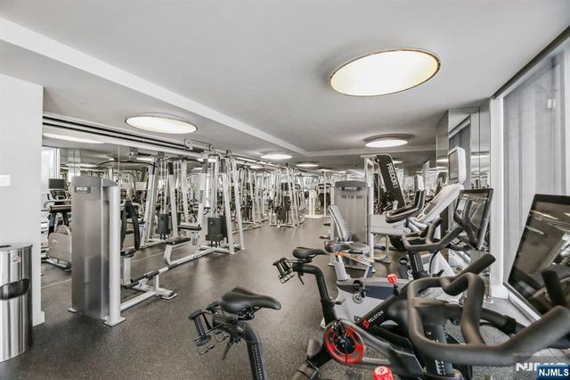 1000 Ave At Port Imperial 102, Weehawken, NJ 07086