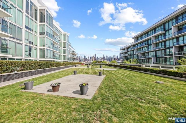 1000 Ave At Port Imperial 102, Weehawken, NJ 07086