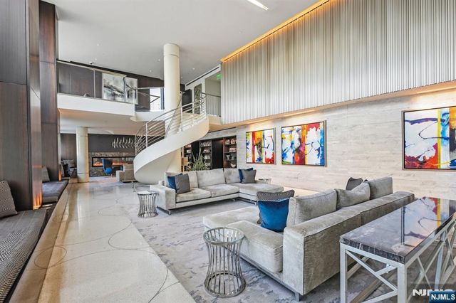 1000 Ave At Port Imperial 102, Weehawken, NJ 07086