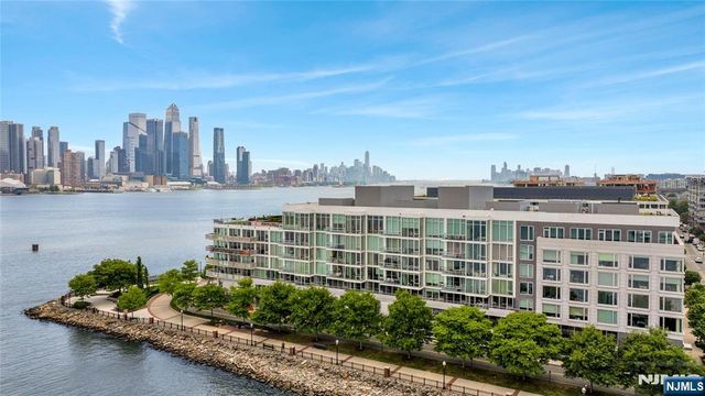1000 Ave At Port Imperial 102, Weehawken, NJ 07086