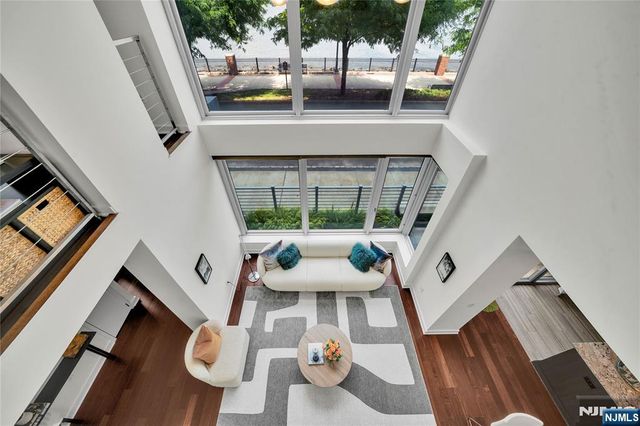 1000 Ave At Port Imperial 102, Weehawken, NJ 07086