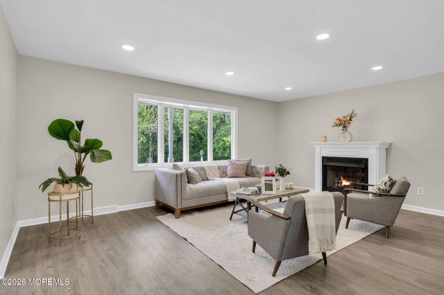 1932 12th Avenue, Toms River, NJ 08757
