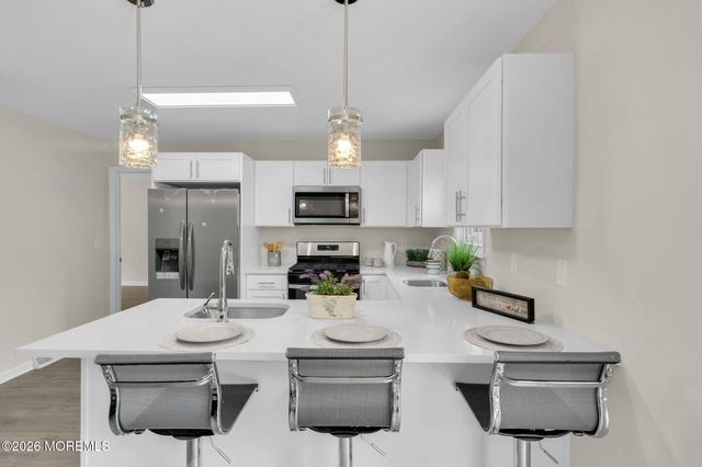 1932 12th Avenue, Toms River, NJ 08757