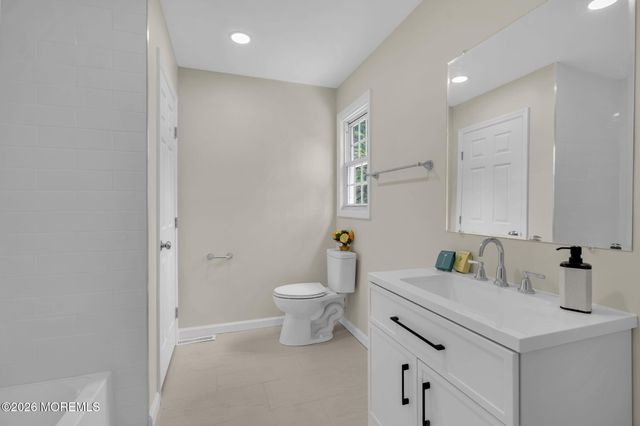1932 12th Avenue, Toms River, NJ 08757