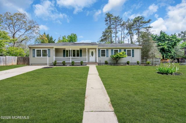 1932 12th Avenue, Toms River, NJ 08757