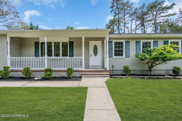 1932 12th Avenue, Toms River, NJ 08757