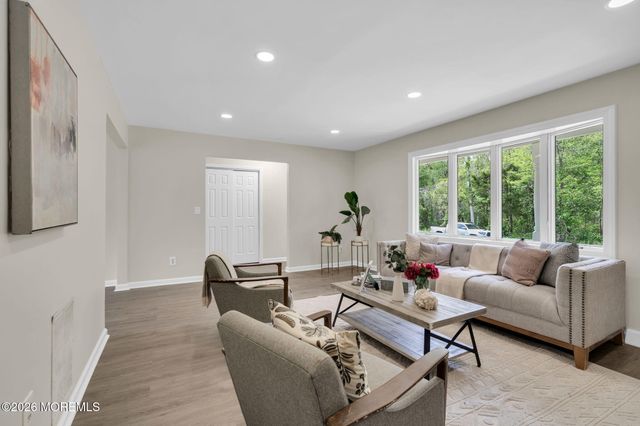 1932 12th Avenue, Toms River, NJ 08757