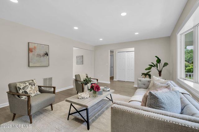 1932 12th Avenue, Toms River, NJ 08757
