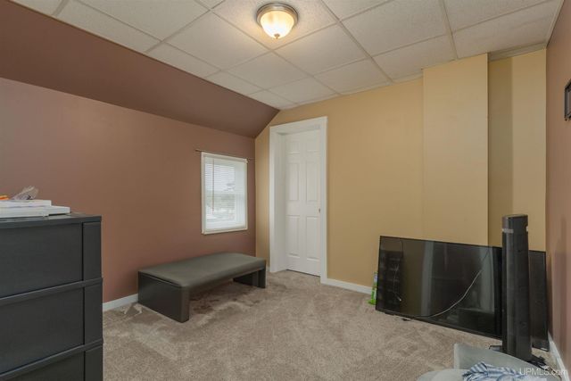 12 S 1st Street, Crystal Falls, MI 49920