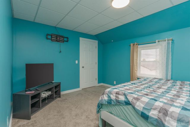 12 S 1st Street, Crystal Falls, MI 49920