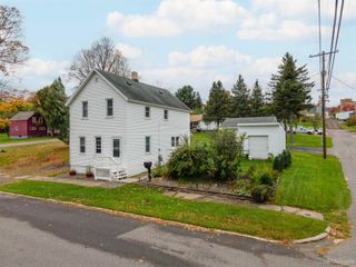 12 S 1st Street, Crystal Falls, MI 49920