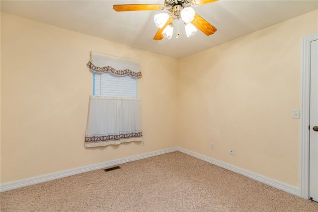 4 Settle Lane, Bella Vista, AR 72714