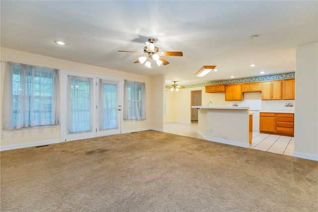 4 Settle Lane, Bella Vista, AR 72714