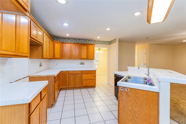 4 Settle Lane, Bella Vista, AR 72714