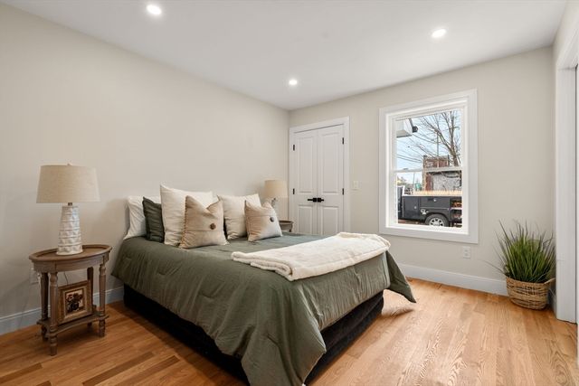 24 Lowell St, Wilmington, MA 01887