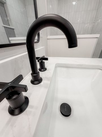 24 Lowell St, Wilmington, MA 01887