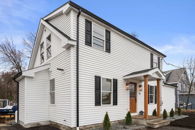 24 Lowell St, Wilmington, MA 01887