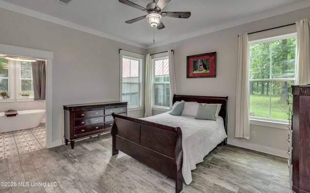 160 Ms-469, Florence, MS 39073