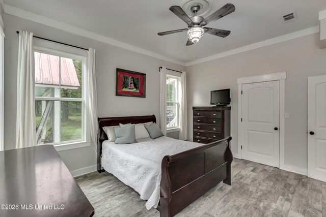 160 Ms-469, Florence, MS 39073