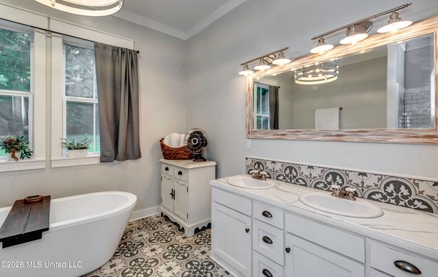 160 Ms-469, Florence, MS 39073