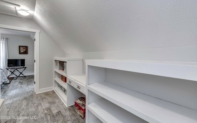 160 Ms-469, Florence, MS 39073