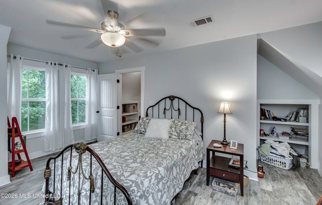 160 Ms-469, Florence, MS 39073