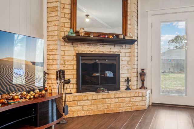 21707 Glenbranch Drive, Spring, TX 77388