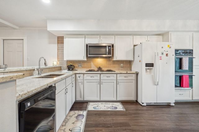 21707 Glenbranch Drive, Spring, TX 77388