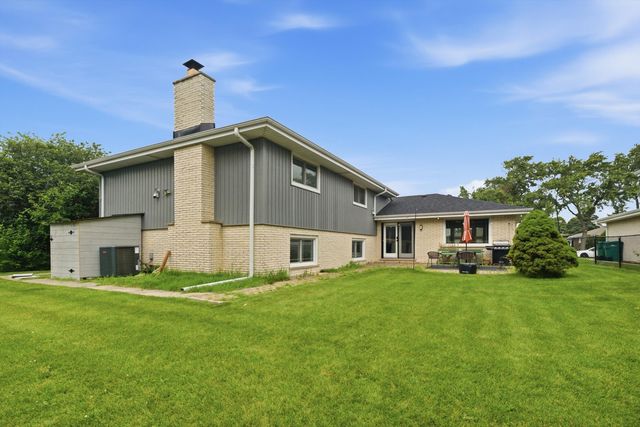 7603 Sequoia Court, Orland Park, IL 60462